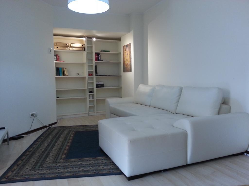 Apartment 3 Rooms Elegant Bukarest Kültér fotó