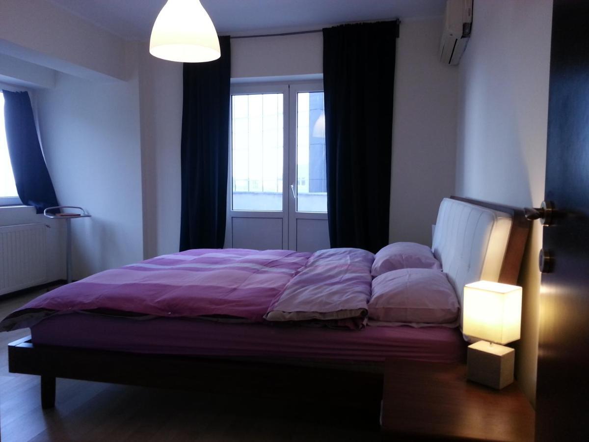 Apartment 3 Rooms Elegant Bukarest Kültér fotó