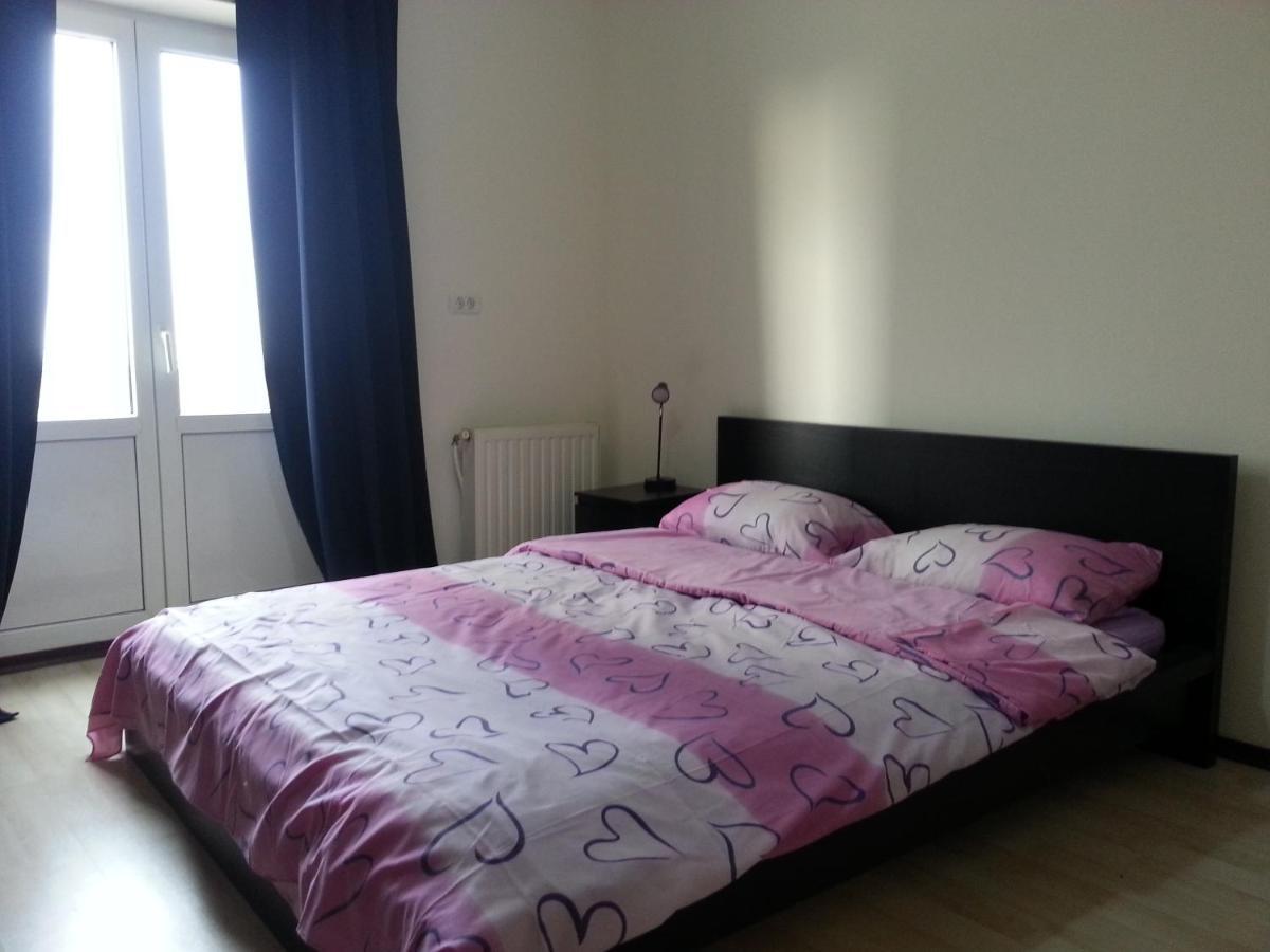 Apartment 3 Rooms Elegant Bukarest Kültér fotó