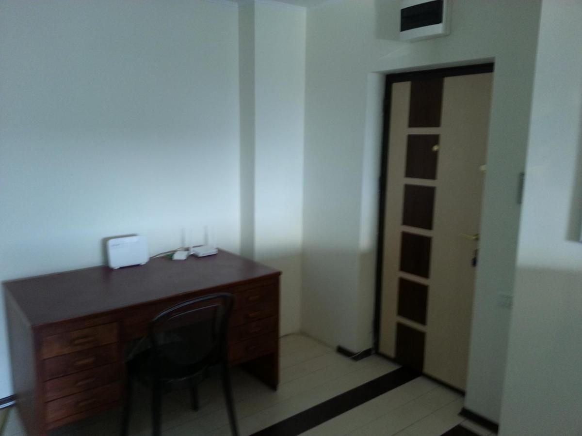 Apartment 3 Rooms Elegant Bukarest Kültér fotó
